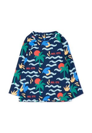 Granatowa koszula z długim rękawem z kolorowym wzorem palm, fal, słońc i napisu „BEL ETE”.