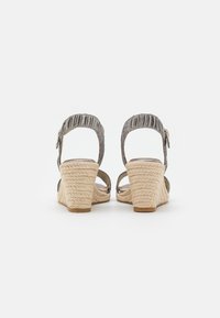 Tamaris Wedge sandals - emerald pleats