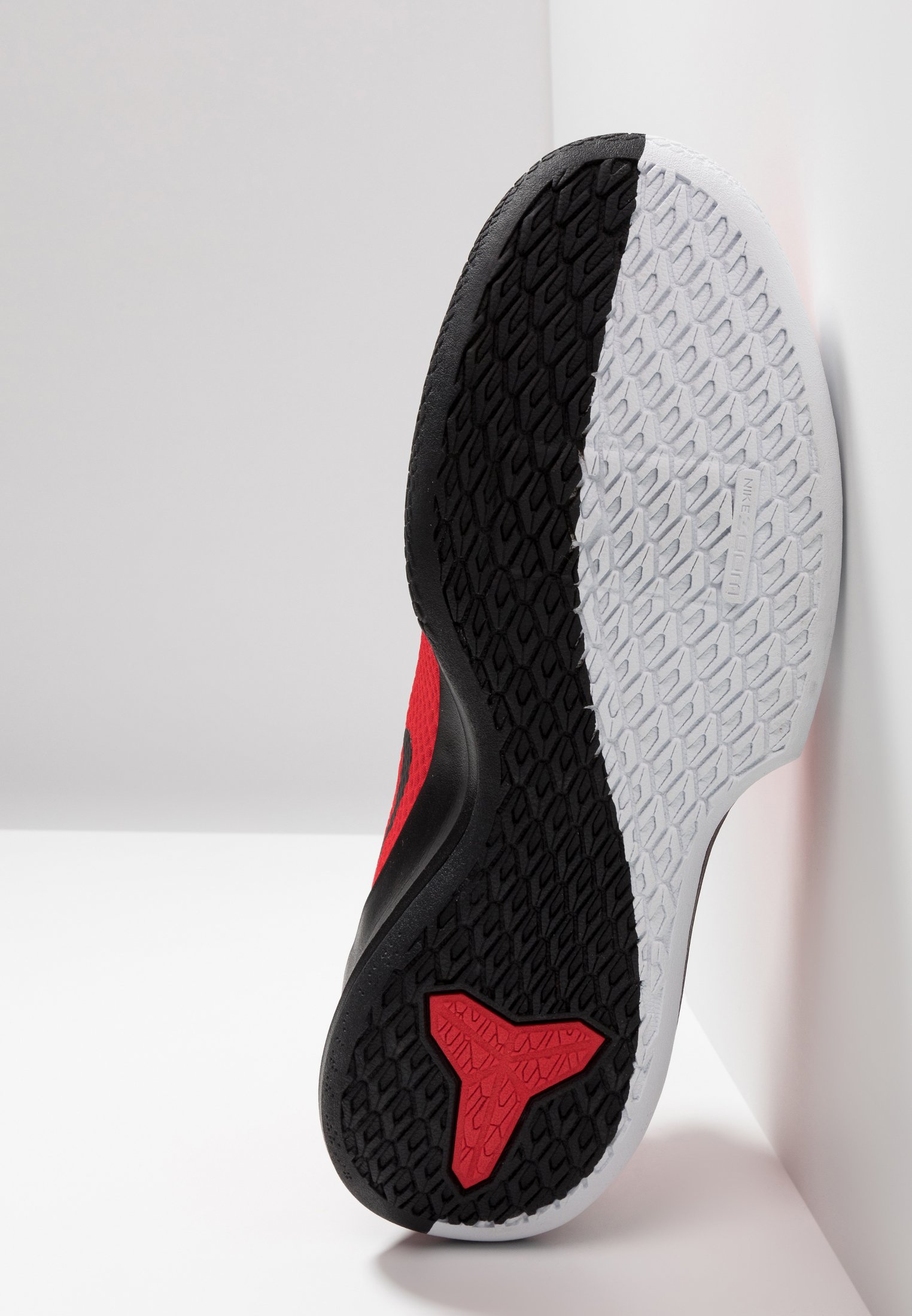 nike performance mamba focus