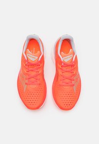 Saucony ENDORPHIN SPEED 4 - Tenisice za cestovno trčanje - vizired