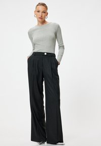 Koton BASIC - Langærmet T-shirt - grey