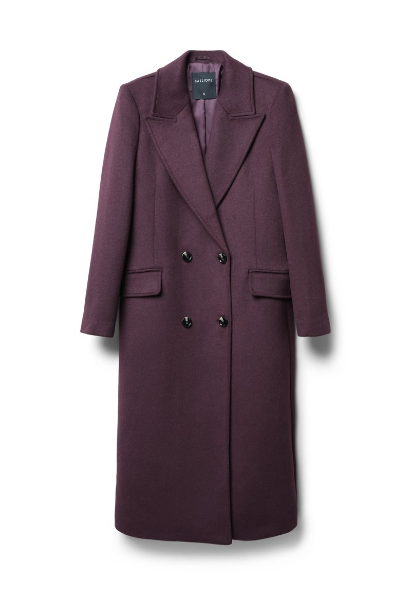 Cappotto doppiopetto in lana viola intenso, con ampi revers, due tasche frontali e bottoni neri. Tessuto liscio, maniche lunghe.