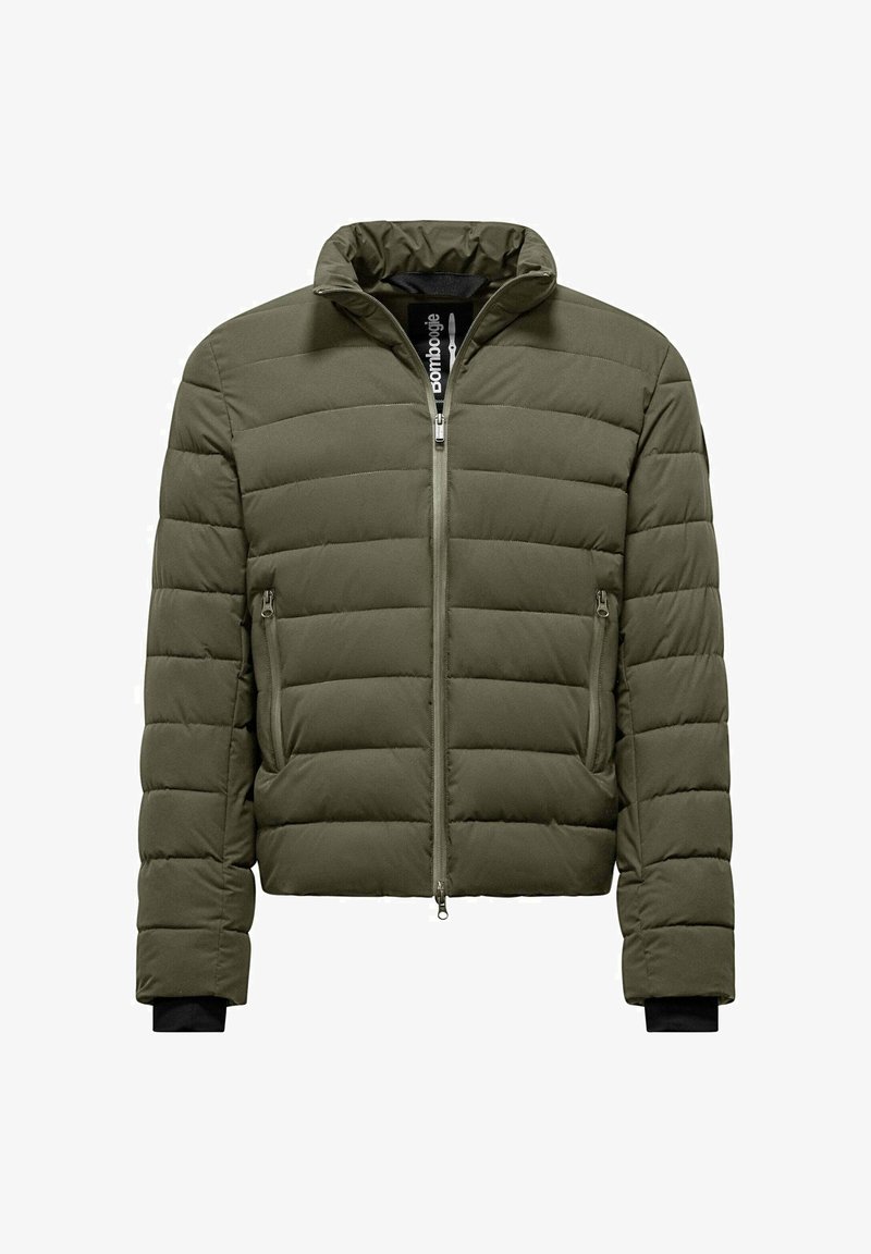 Olivgrüne gesteppte Jacke mit hohem Kragen, durchgehendem Reißverschluss und zwei seitlichen Reißverschlusstaschen. Besitzt schwarze gerippte Bündchen und horizontale Nähte.