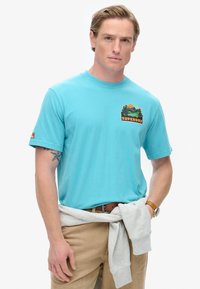 Superdry & Co Camiseta estampada - maui blue