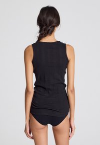 GAI+LISVA ALBERTE - Top - black