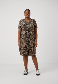 ONLY Carmakoma - CARBABOOST LIFE SHIRT DRESS  - Blousejurk - black Miniatuurafbeelding 1