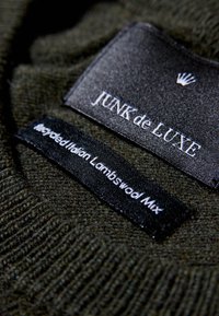 Junk De Luxe RECYCLED MIX  - Strickpullover - dk army mel