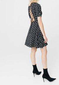 Mango Vestido informal - black