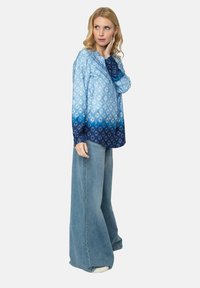 Emily van den Bergh Blouse - blue navy batik