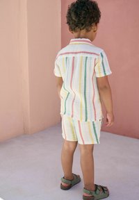 Next SET - Shorts - rainbow stripe