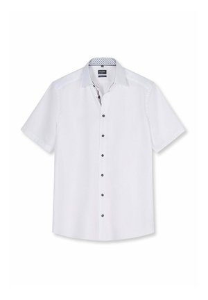 Camicia bianca a maniche corte con bottoni neri e colletto interno con fantasia, distesa su uno sfondo bianco.