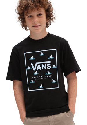 BY BOX - T-Shirt print - black/shark fin