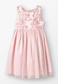 Růžové šaty bez rukávů s květinovou v�ýšivkou na korzetu a vrstvenou tylovou sukní. Měkká látka s jemným leskem. Zapínání vzadu na zip.