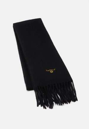 Czarny wełniany szalik z frędzlami na końcach i małym żółtym logo Barbour wyhaftowanym blisko jednego z brzegów.