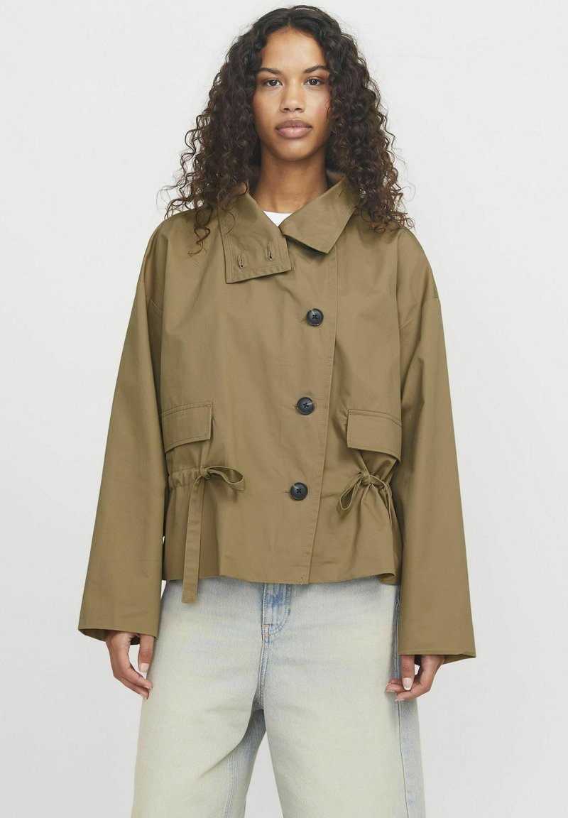 JJXX UTILITY JXOLIVIA  - Tunn jacka - tan