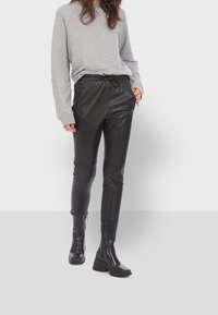 Oakwood Kožené kalhoty - black