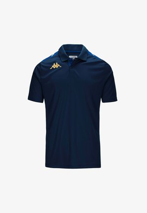 Polo shirt bleu marine à manches courtes, fabriqué en tissu lisse. Il présente un logo doré sur la poitrine gauche et des accents bleus sur les épaules.