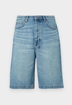 Ljusblå jeansshorts med rak skärning, subtila blekningseffekter, fem fickor och överknapp.