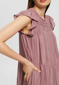 Esprit Robe de jour - mauve
