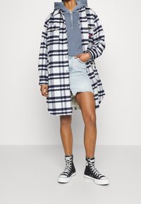 Tommy Jeans Cappotto classico - off-white