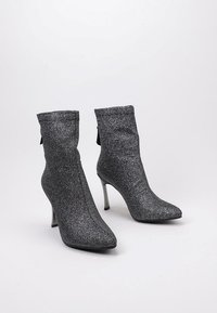 LIMMA GRACHT - Botines de tacón - silver