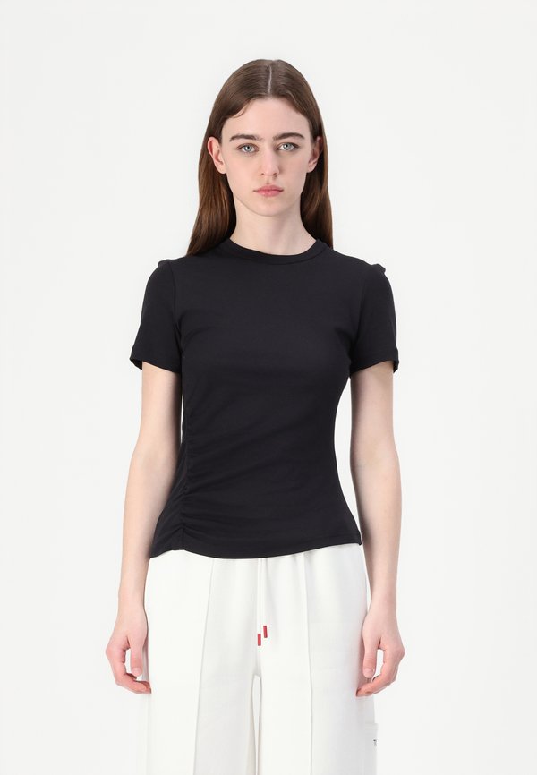 EVELYN - Basic T-shirt