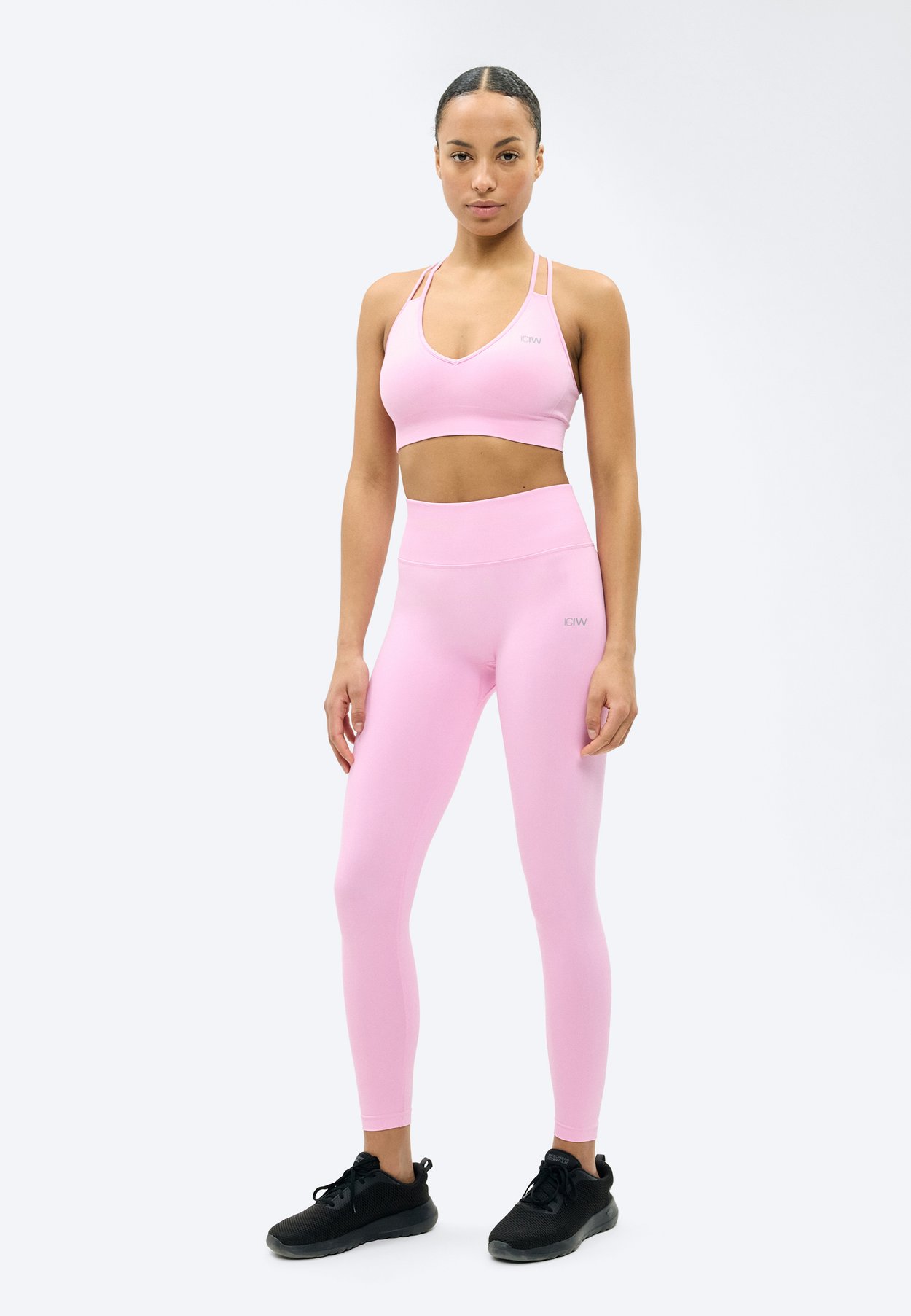 DEFINE SEAMLESS V SHAPE TIGHT