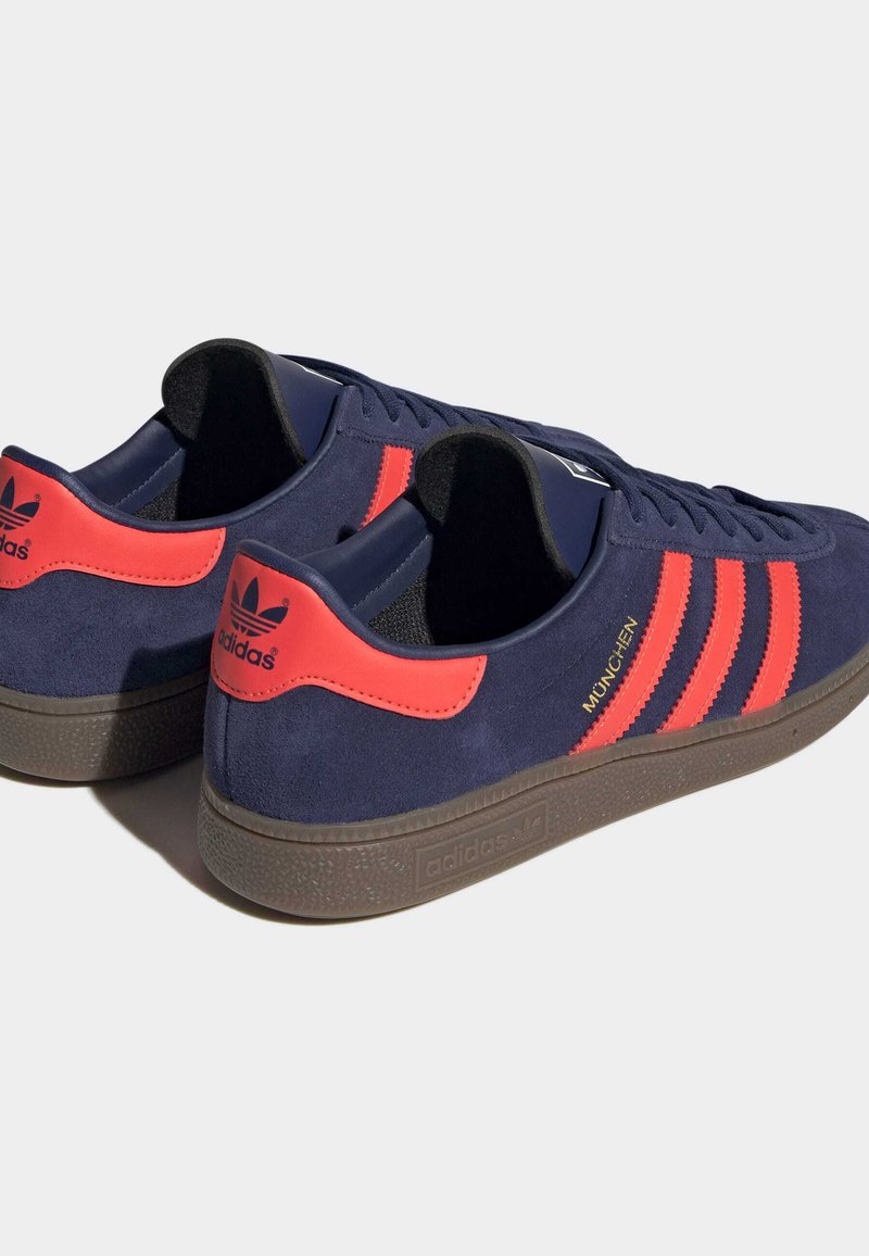 adidas Originals MUNCHEN UNISEX - Sneaker - dark blue/solar - Zalando.at