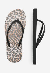 Infradito nere con una soletta a stampa leopardata, dotate di una trama sulla parte superiore nera e di una suola piatta e liscia.