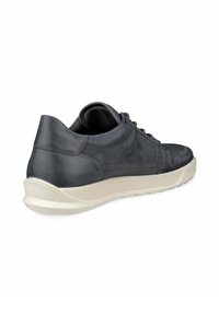Szare skórzane sneakersy z fakturowaną białą podeszwą, wyściełanym kołnierzem i oddychającą wyściółką. Posiadają subtelne przeszycia oraz sznurowany design.