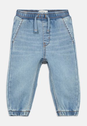 Pantalon jogging en denim bleu clair pour tout-petit avec ceinture et poignets élastiques, poches avant et cordon de serrage.