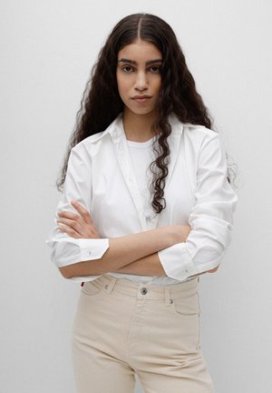 HUGO THE BOYFRIEND - Blus - white