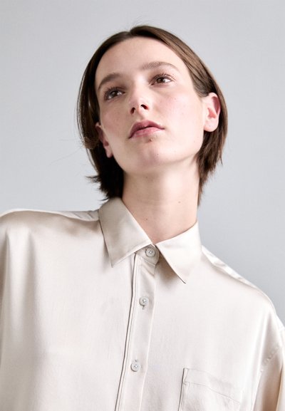 Filippa K SAMMY - Overhemdblouse - dune