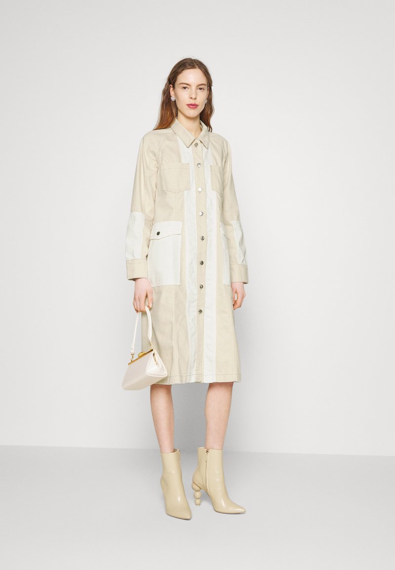 Damen Freizeitkleider | BLANCHE BLAKE DRESS Jerseykleid off white/offwhite - YN85161 Damen Freizeitkleider | BLANCHE BLAKE DRESS Jerseykleid off white/offwhite - YN85161