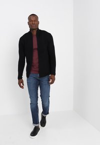 Solid SDSTRUAN - Strickjacke - black