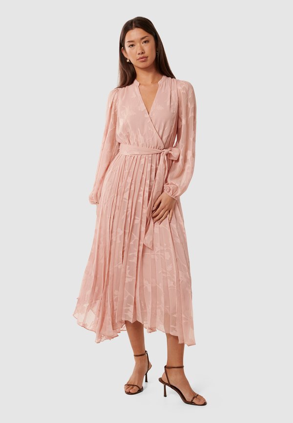GABRIELLA TEXTURED MIDI DRESS - Cocktail dress / Party dress - blush