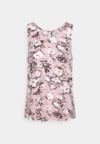 Różowa bezrękawnikowa bluzka z kwiatowym wzorem, w którym występują białe i czarne kwiaty, okrągły dekolt oraz boczne rozcięcia dla większej swobody ruchów.