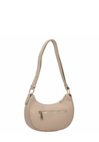 Borsa a spalla in pelle beige con forma curvata, accento dorato lucido sulla cerniera e tracolla regolabile. Presenta una tasca frontale con cerniera.