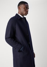 Isaac Dewhirst RAGLAN COAT - Κλασικό παλτό - navy