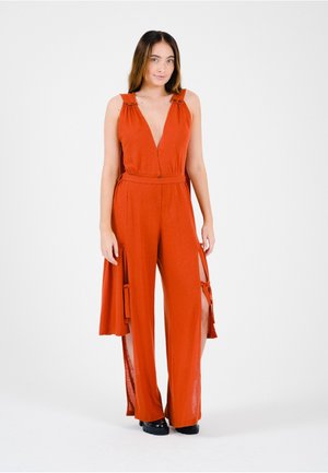 Jumpsuit - red