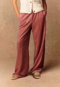 Next REGULAR FIT - WIDE SOFT  - Pantalones - pink