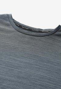 Next Spordi T-särk - slate grey