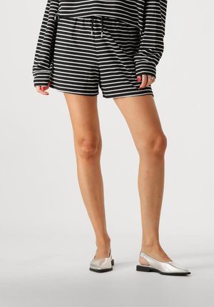 KICK - Shorts - black white