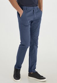 Blend BHBRIXIUS REGULARFIT - Chino stiliaus kelnės - dress blues