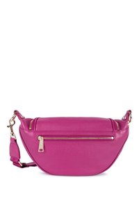 Borsa a tracolla in pelle rosa con forma curvata, dettagli in metallo dorato sulla cerniera e tracolla regolabile. Texture liscia con una tasca esterna.