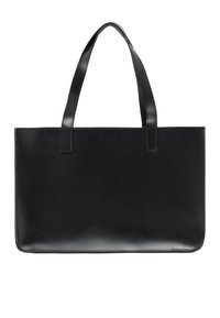 Juodas odinis tote maišas su lygiu paviršiumi, stačiakampio formos ir dviem tvirtais rankenomis. Nėra matomų metalinių detalių ar raštų.