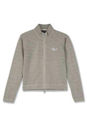 Chaqueta de cremallera color gris claro, hecha de tejido acanalado. Presenta un cuello alto, mangas raglán y un logo bordado en el pecho.