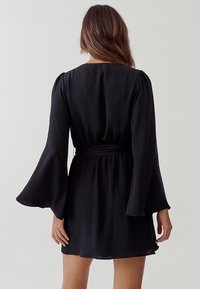 TUSSAH Vestido informal - black