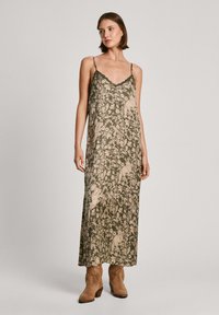 Pepe Jeans PETALY - Maksi suknelė - leaf green