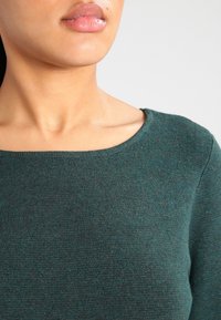 Vero Moda Strickpullover - dark green
